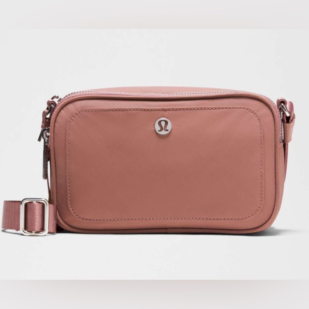 Lululemon Crossbody Camera Bag 2L
